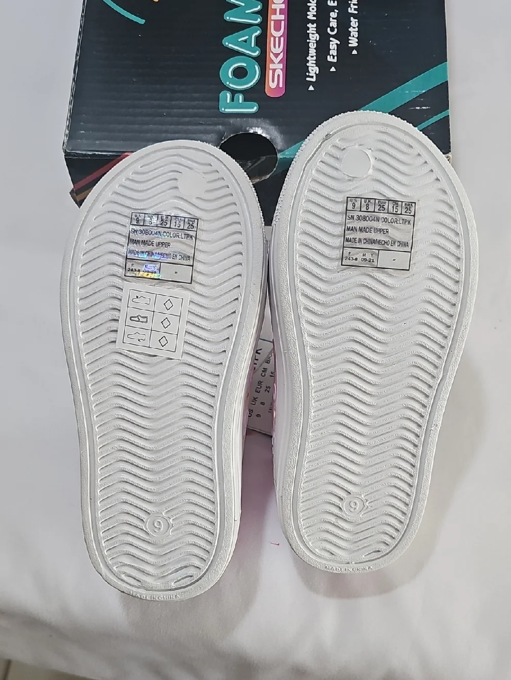 Skechers Girls Foamies Guzman Steps Colors Hype Slip-on Shoes. Size 9 (603)